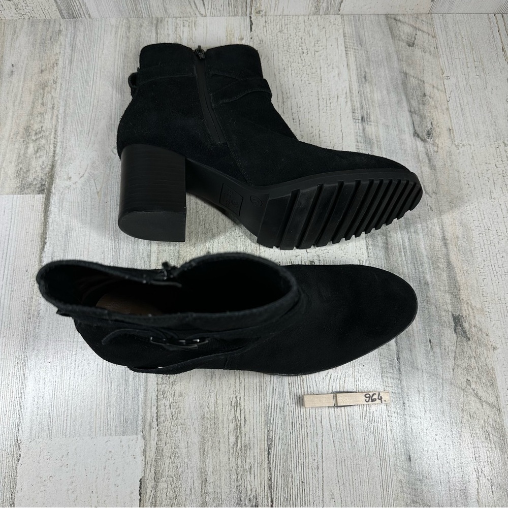 Blondo Tamzin Waterproof Bootie in Black Suede #964 - Picture 12 of 12